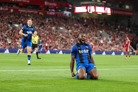 بورنموث يصدم كبار بريميرليج بشأن سيمينيو